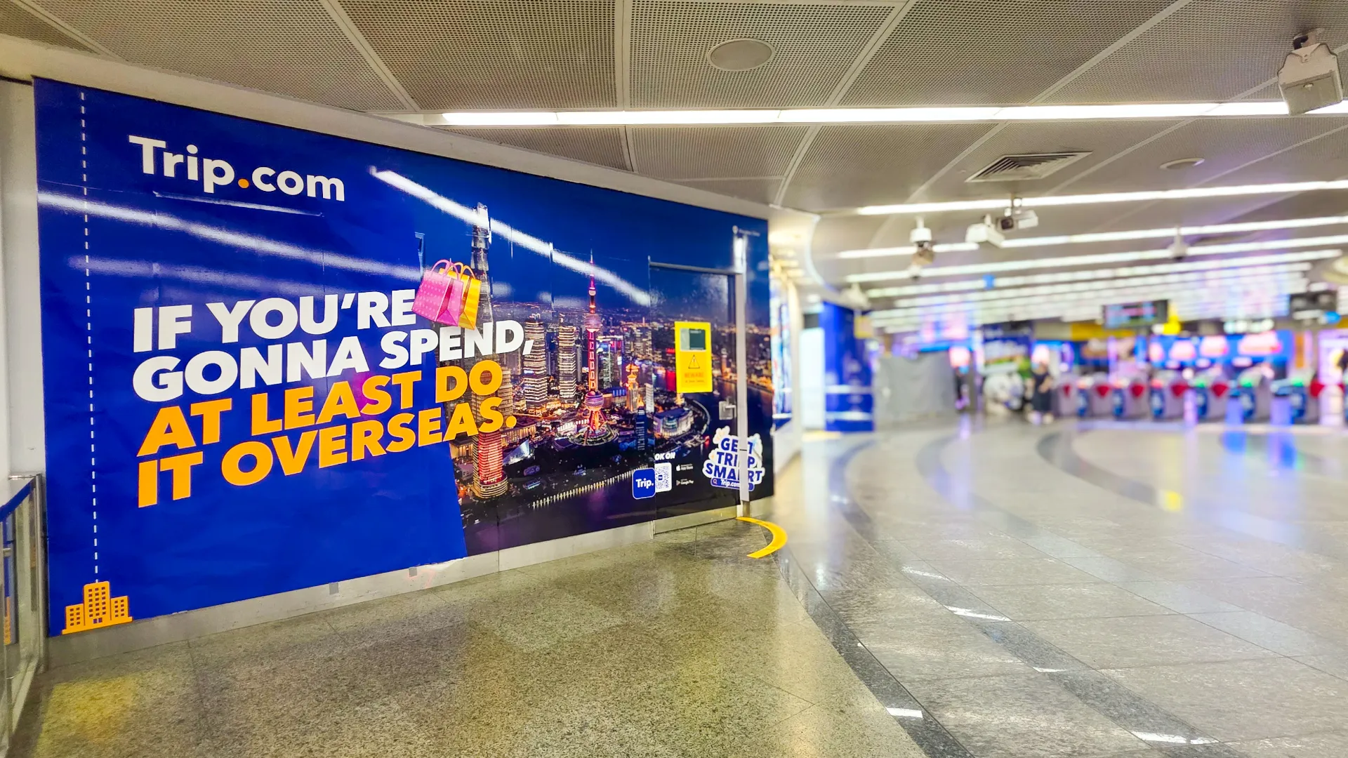 Trip smart OOH billboard creative