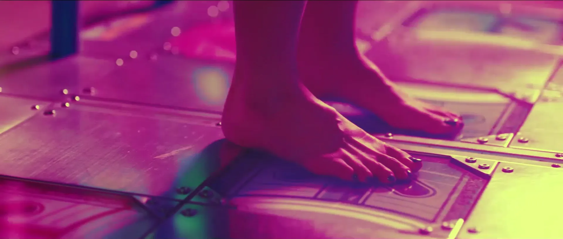 Get the Feels film still — DDR Queen, scene four