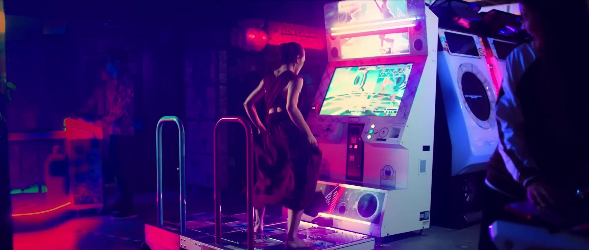 Get the Feels film still — DDR Queen, scene six